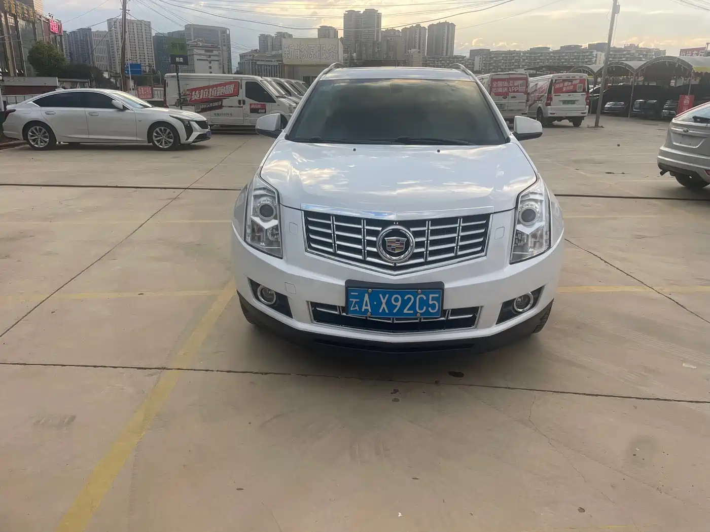 Cadillac SRX 2013 3.0L Luxury фото 2