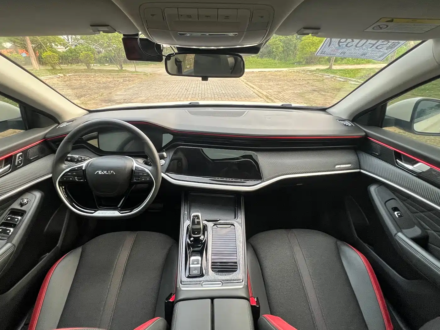 DONGFENG YI HYUN MAX