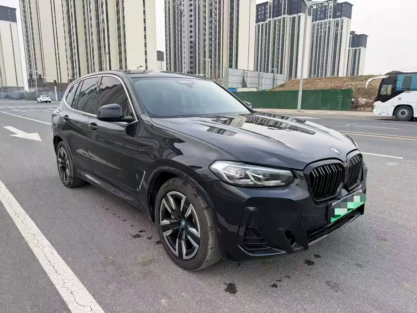 BMW IX3