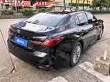 Фото 3 - Toyota Camry