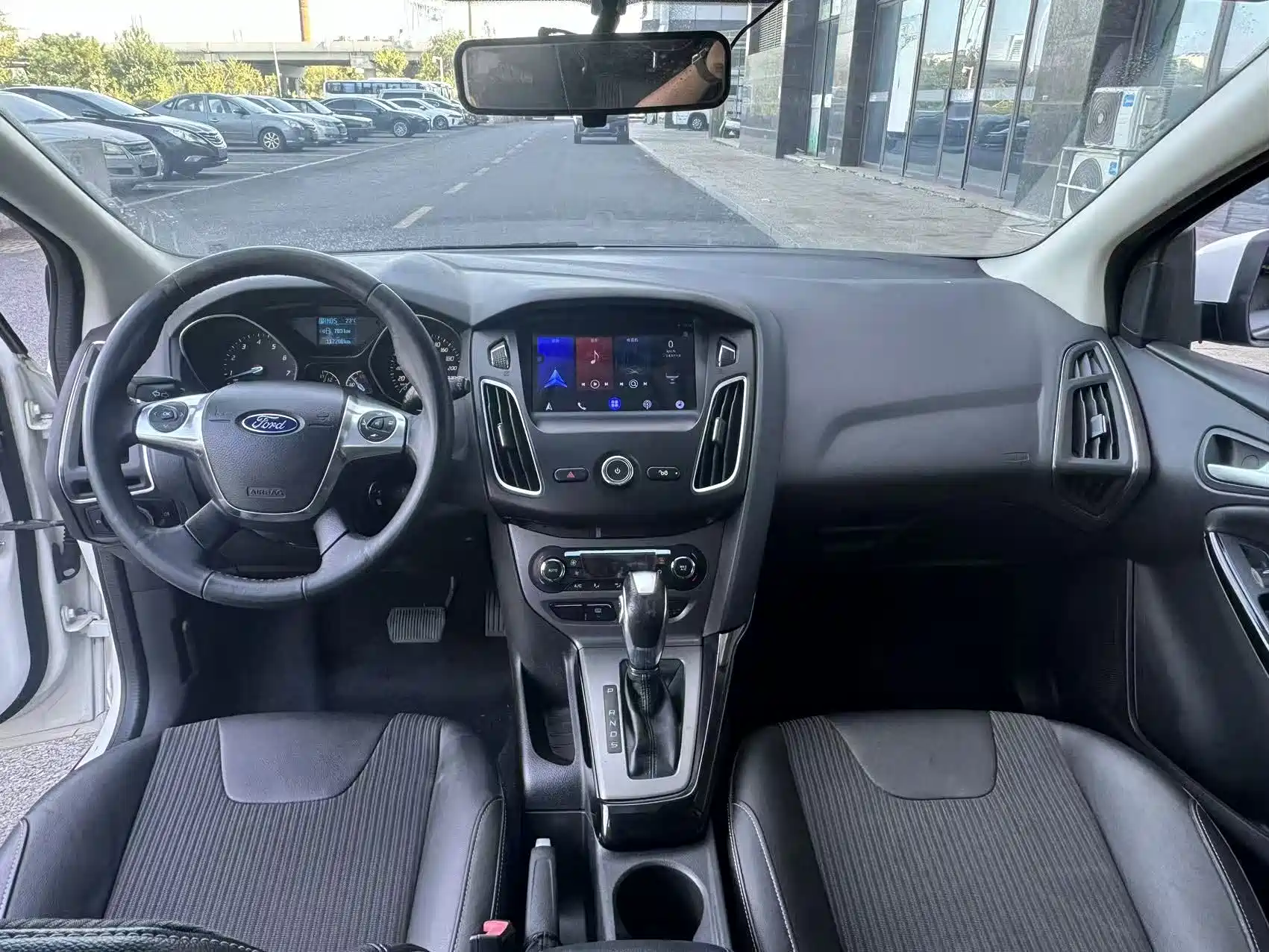 Фото 8 - Ford Focus