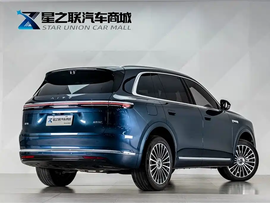 AITO Wenjie AITO M7 2026 Extended Range Max AWD 5-seater фото 8
