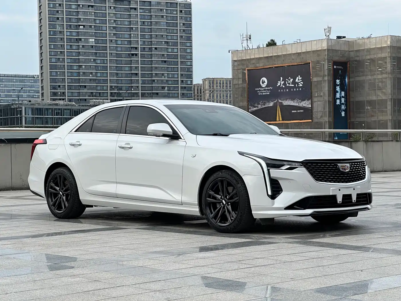 Cadillac CT4 2023 2023 28T Luxury Model