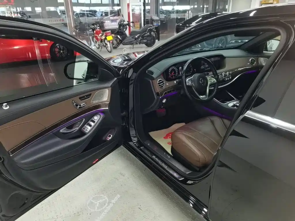 Mercedes-Benz S-Class 2018 S 320 L фото 16