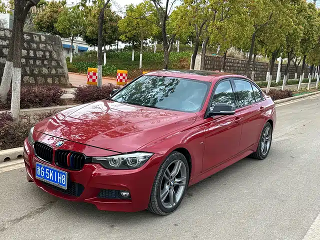 BMW 3 SERIES