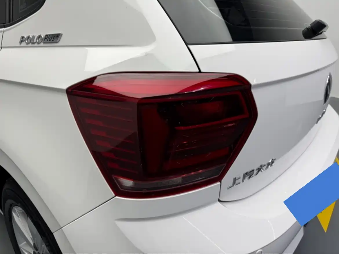 Volkswagen Polo 2021 Plus 1.5L Automatic Panorama Enjoyment Edition фото 17