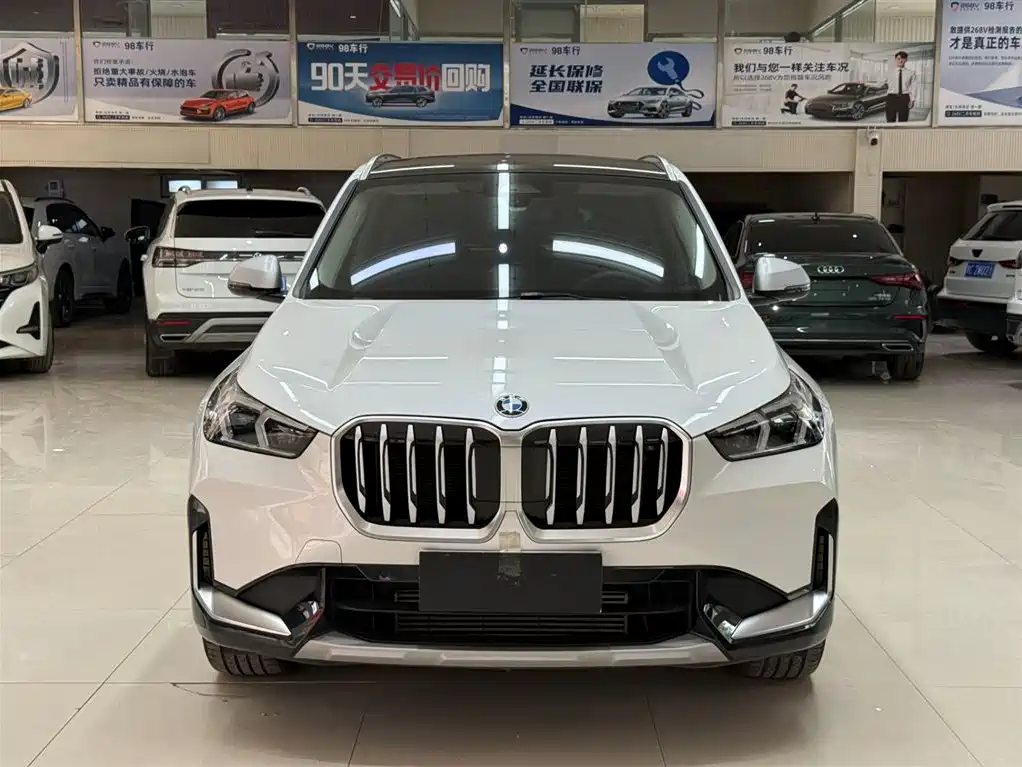 BMW X1 2023 sDrive20Li X Design Package фото 2