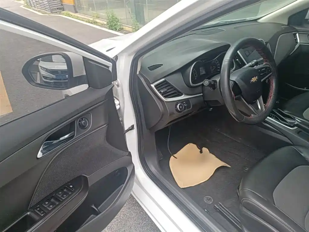 Chevrolet Cavalier 2016 1.5L Automatic Delight Edition фото 16