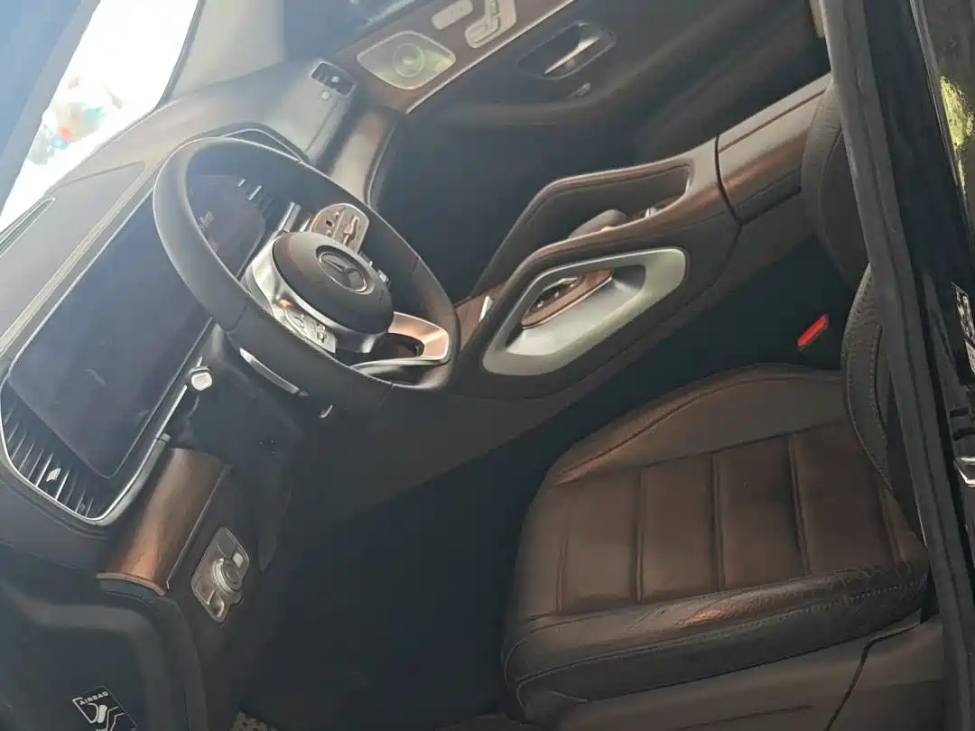 Mercedes-Benz GLS 2024 GLS 450 4MATIC Fashion Edition фото 9