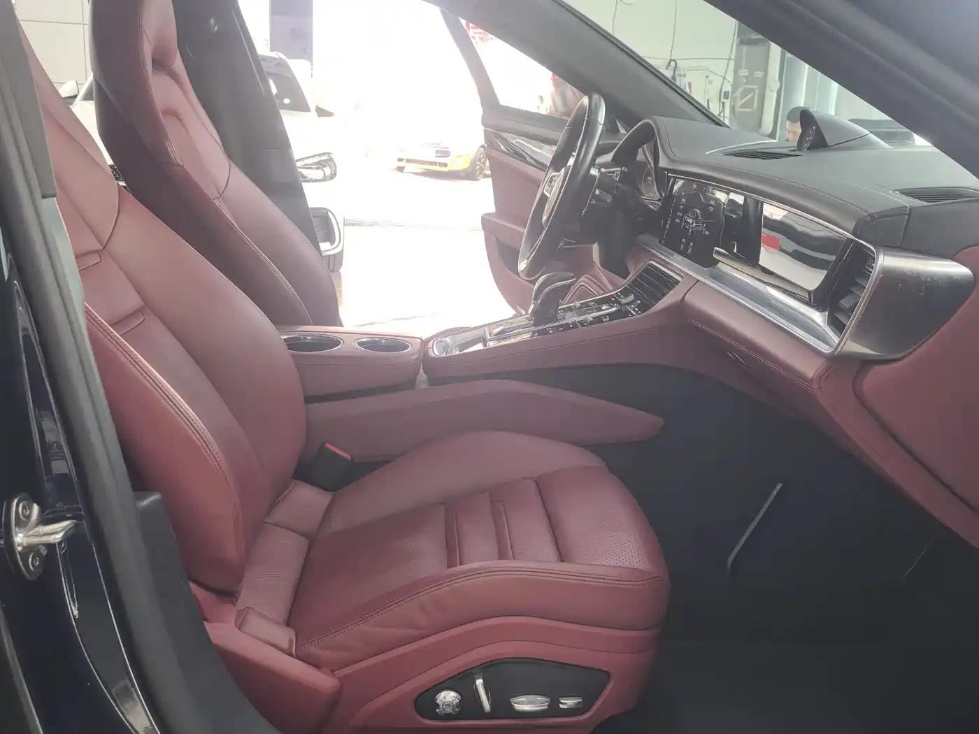 Porsche Panamera 2017 Panamera 3.0T фото 12