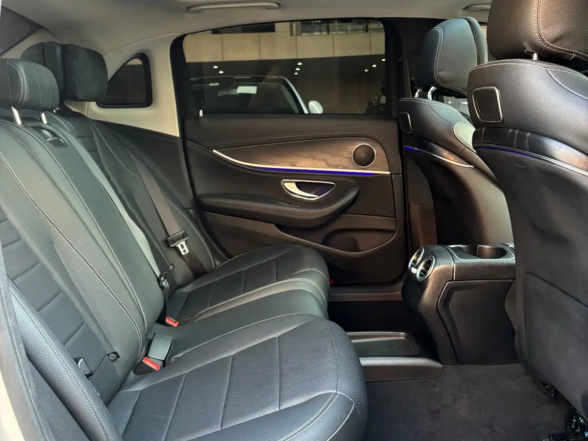 Mercedes-Benz E-Class 2016 E 200 L Sport Type фото 10