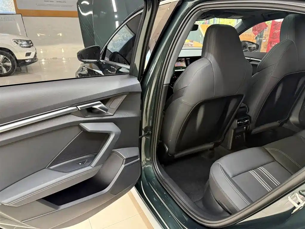 Audi A3 2023 A3L Limousine 35 TFSI Fashion Sport фото 17
