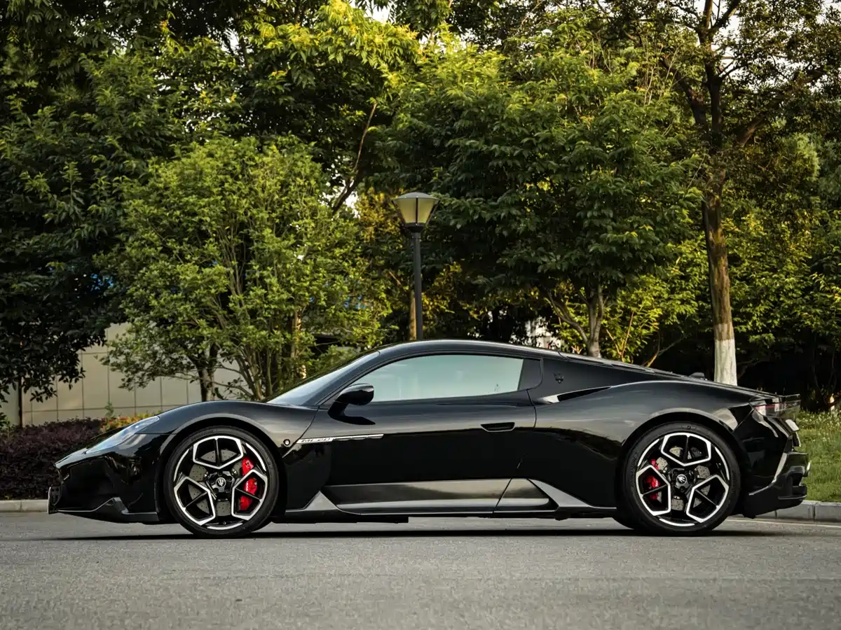 Maserati MC20 2020 3.0T Standard Edition фото 5