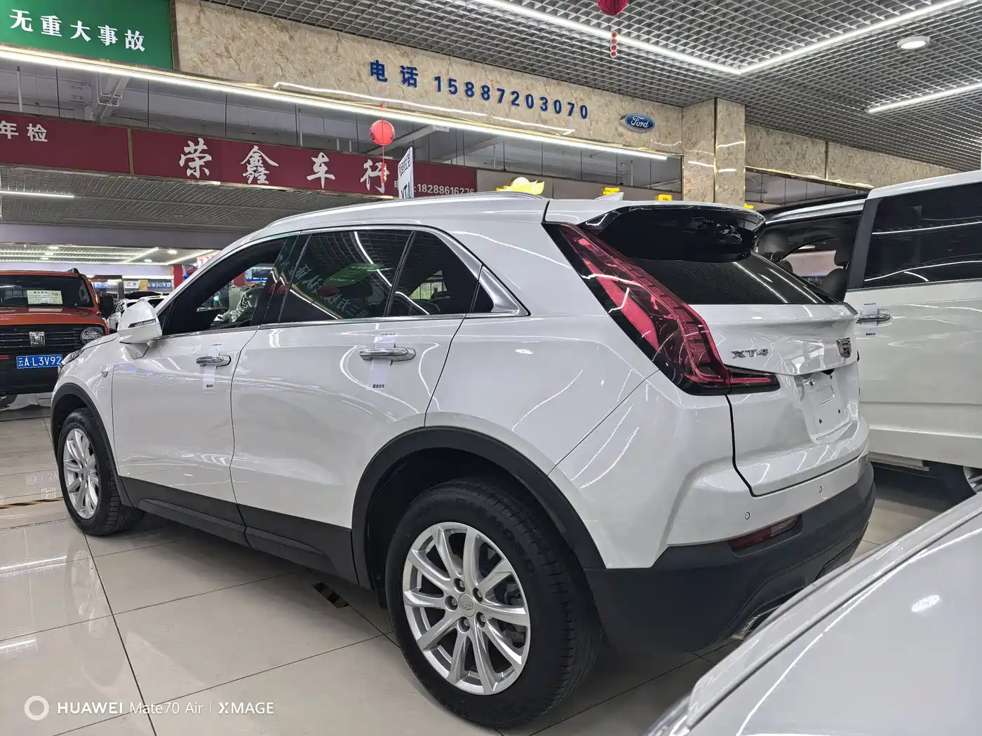 CADILLAC XT4