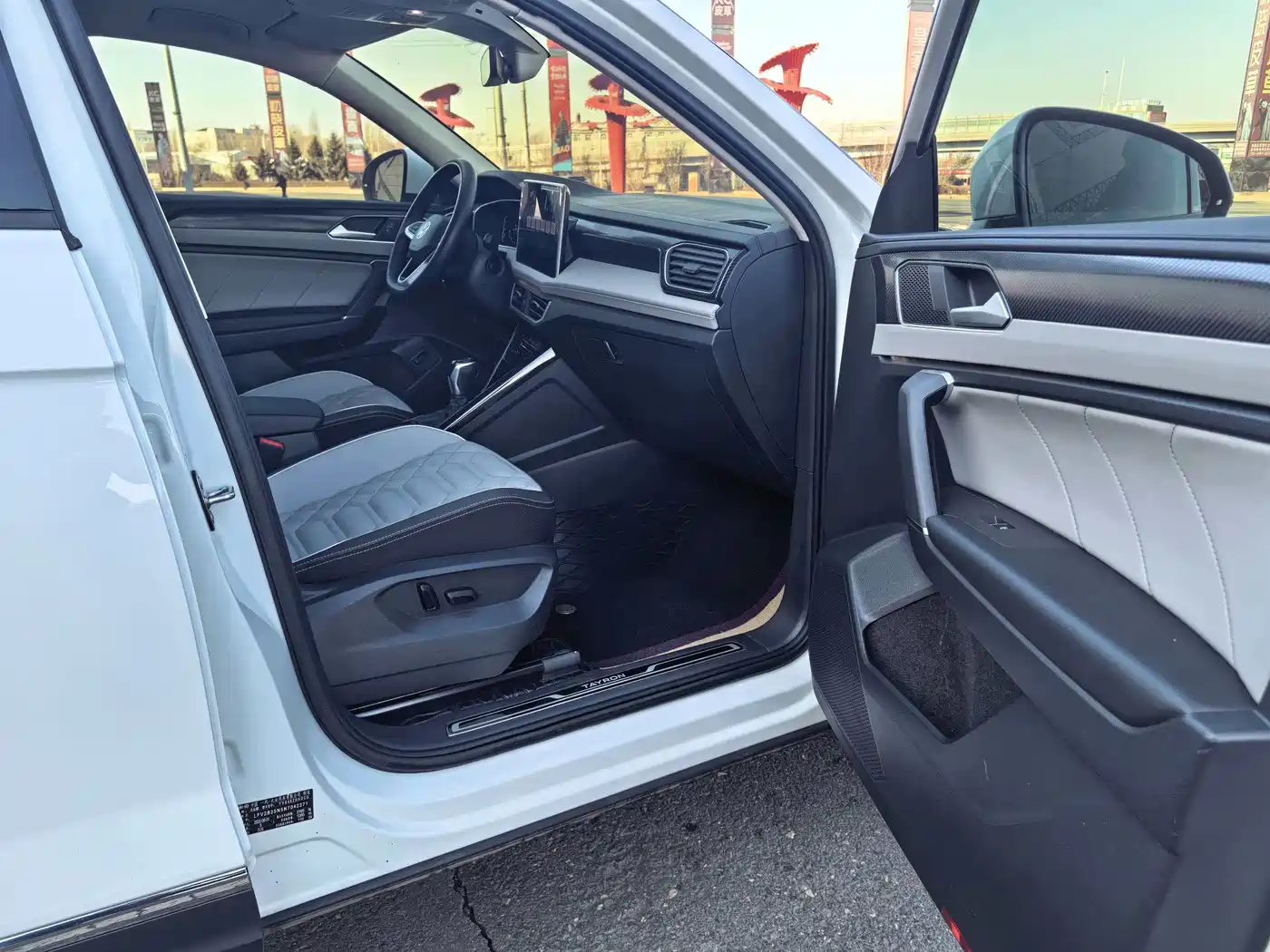 Volkswagen Tayron 2023 280TSI 2WD Luxury Plus Advanced Edition фото 11