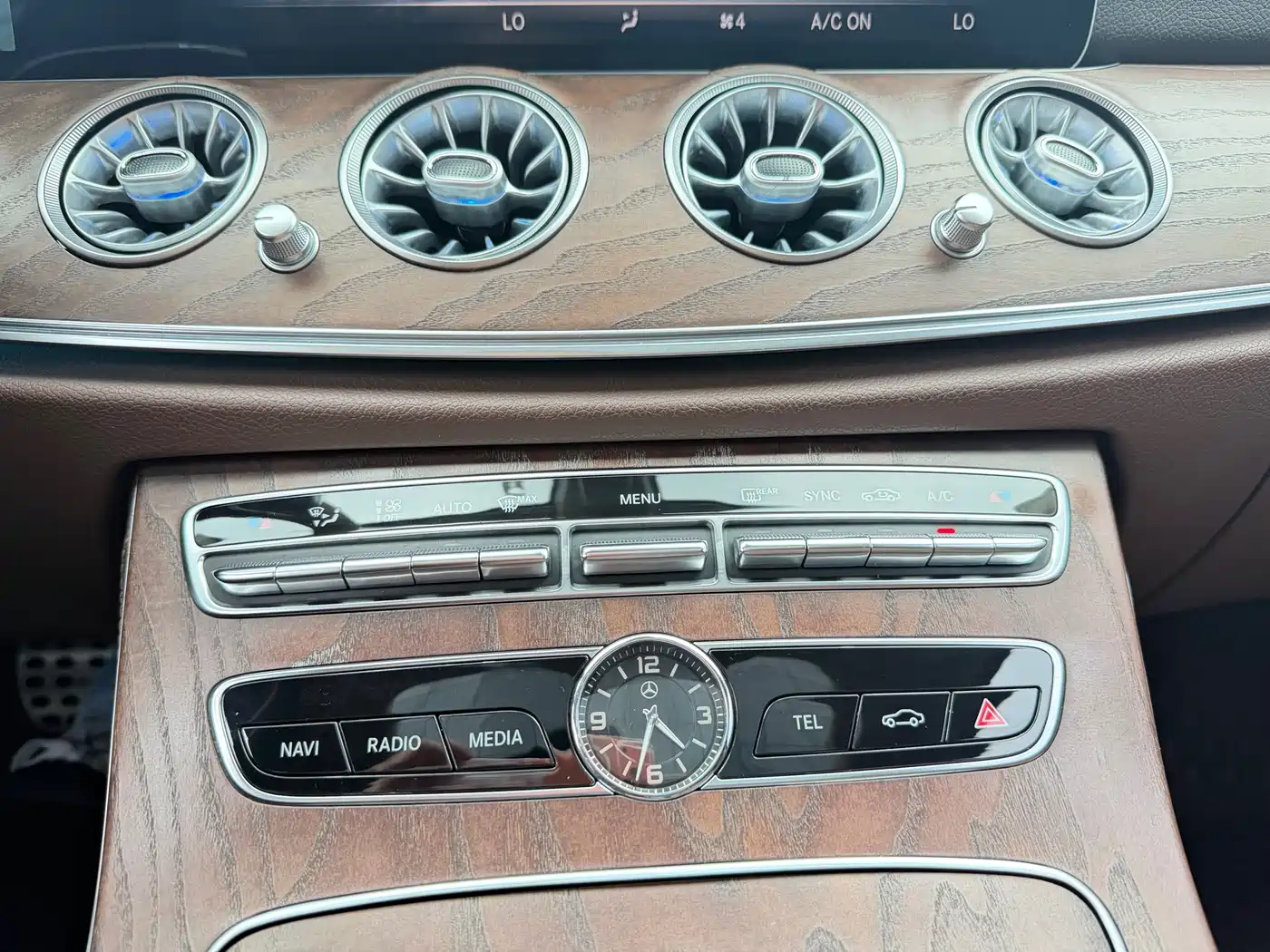 Mercedes-Benz E-Class 2019 Facelift E 300 L Luxury фото 16