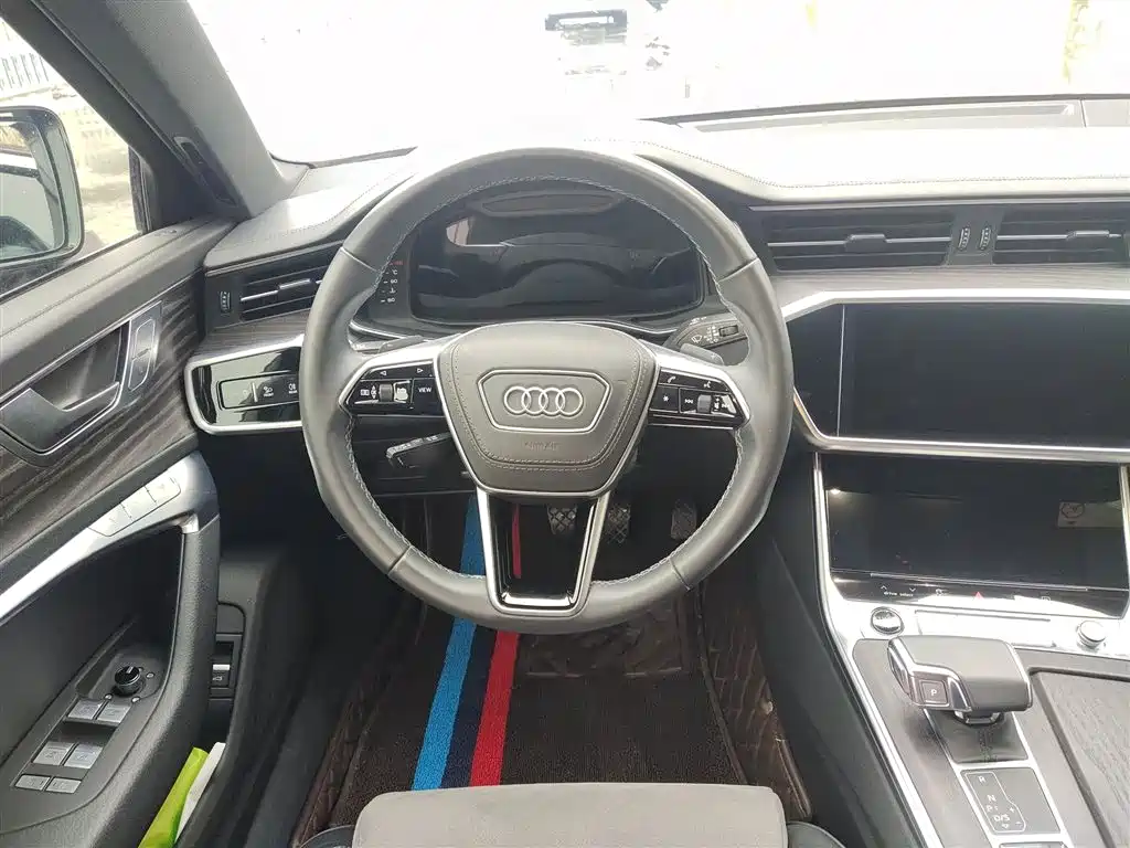 Audi A6L 2023 Facelift 45 TFSI quattro Premium Dynamic фото 3