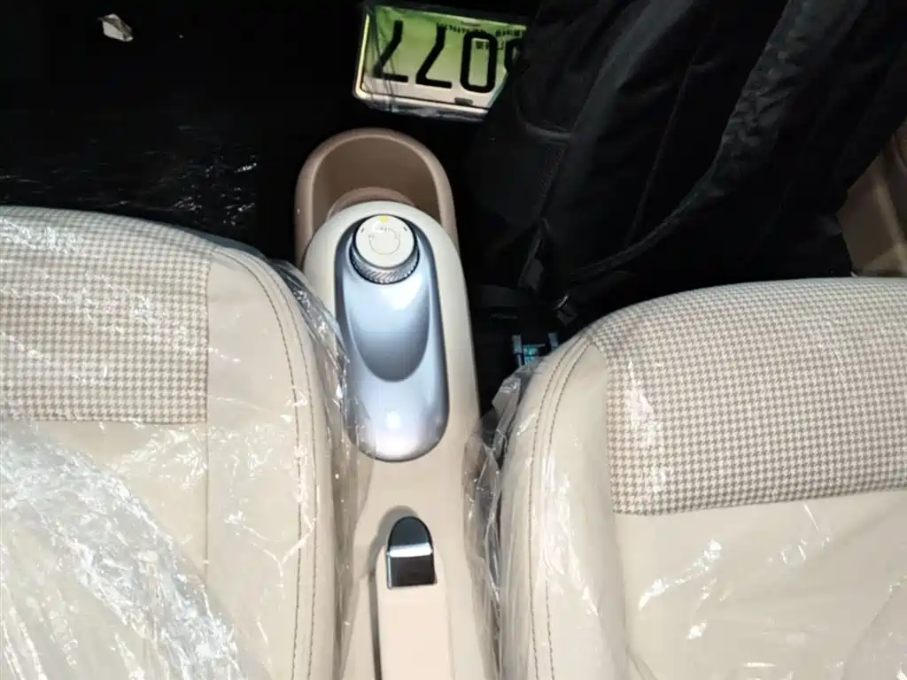 Wuling Motors Hongguang MINIEV 2026 2025 4-Door Advanced