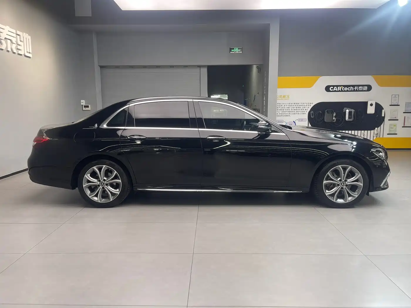 MERCEDES-BENZ E CLASS