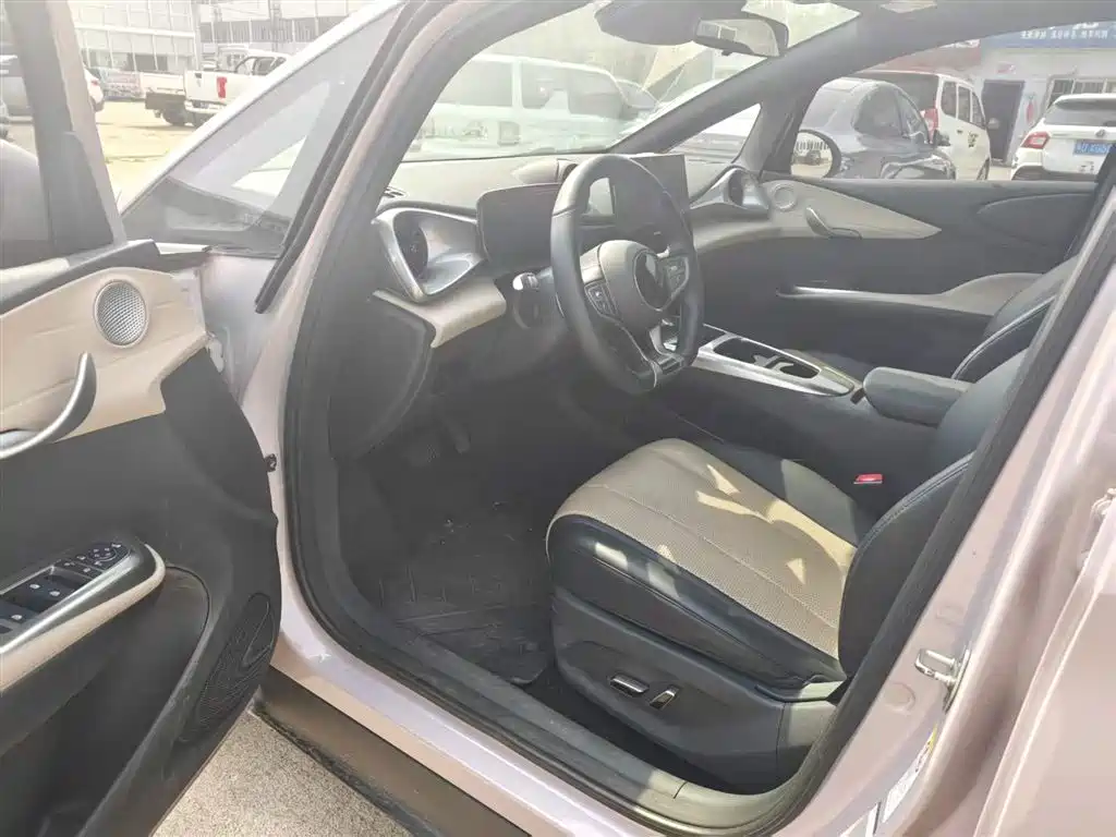 BYD Dolphin 2025 Smart Drive Edition 410km Fashion Version фото 12