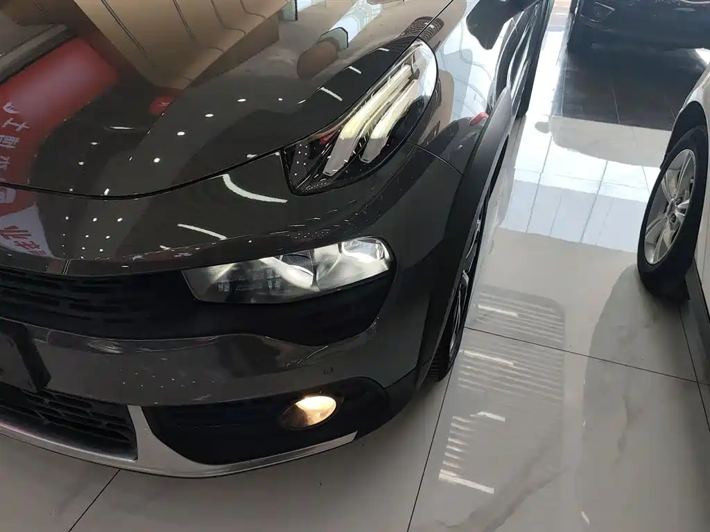 Lynk & Co 02 2019 1.5T DCT FWD Jin Pro Version China VI фото 24