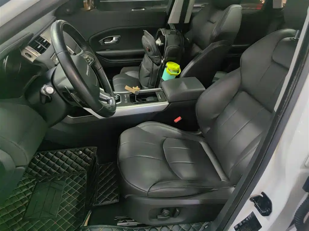 Land Rover Range Rover Evoque 2017 2.0T SE Smart Shine Edition фото 11