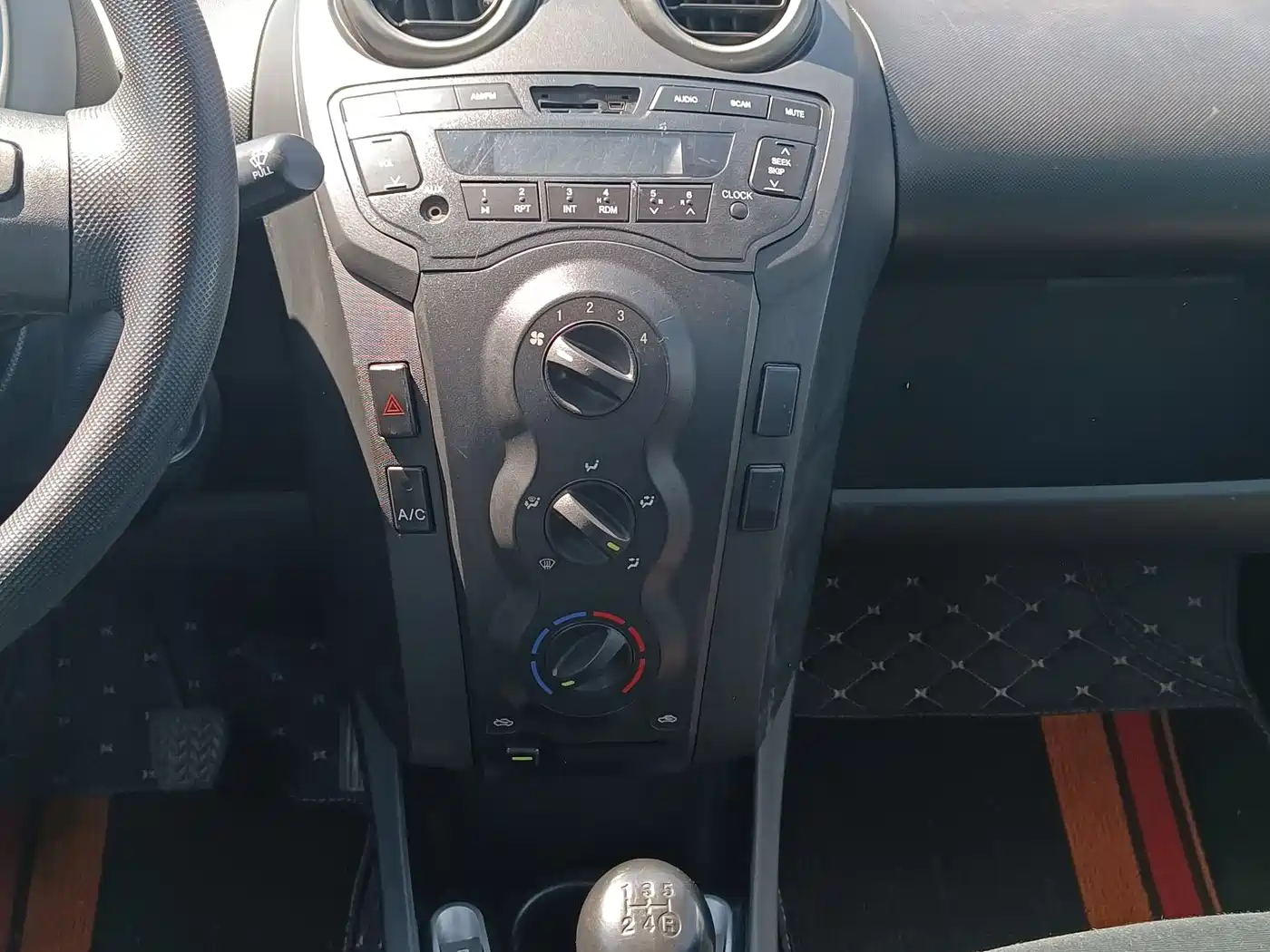 BYD F0 2012 1.0L Yue Cool фото 13