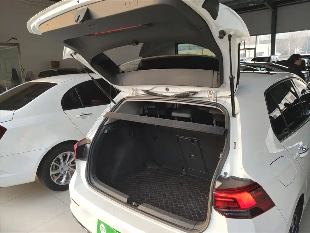 Volkswagen Golf 2023 Facelift 280TSI DSG Pro фото 19