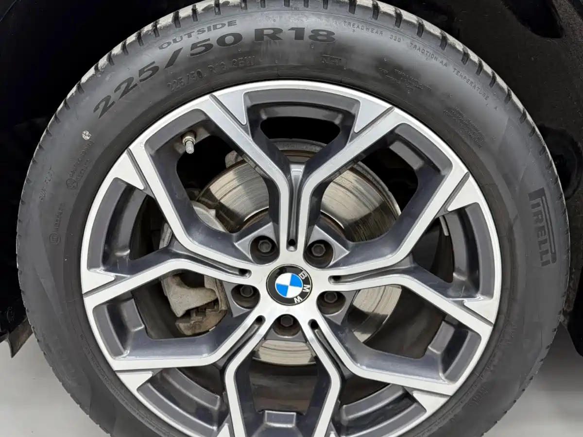 BMW X1 2022 sDrive20Li Premium фото 21