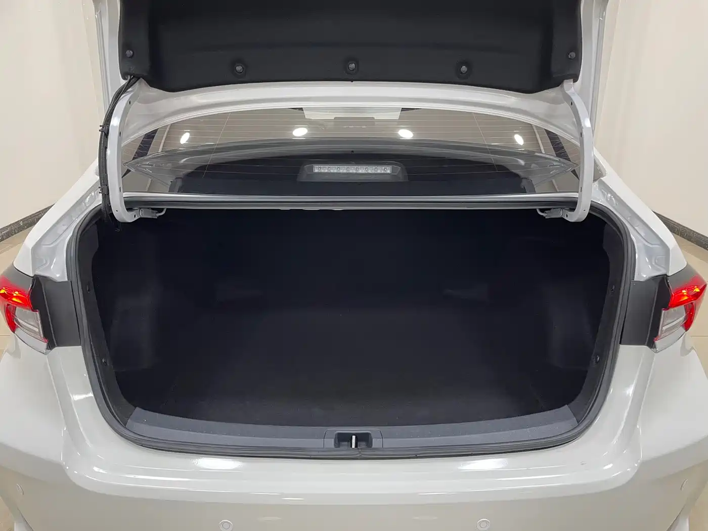 Toyota Corolla 2022 1.2T S-CVT Pioneer PLUS Edition фото 14