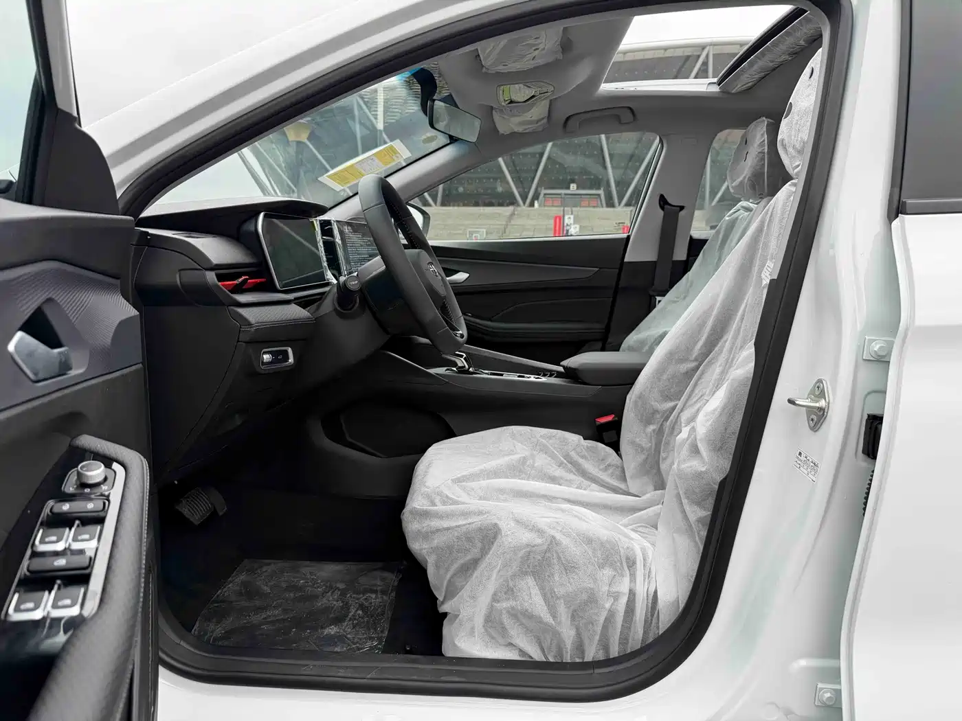 Geely Binrui 2026 2024 Binrui COOL 1.5T DCT Soaring Dragon Edition
