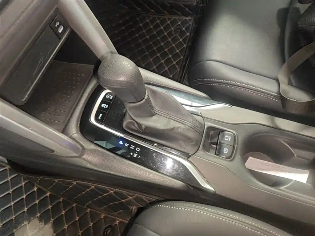 Toyota Corolla Cross 2023 2.0L Pioneer Edition фото 14