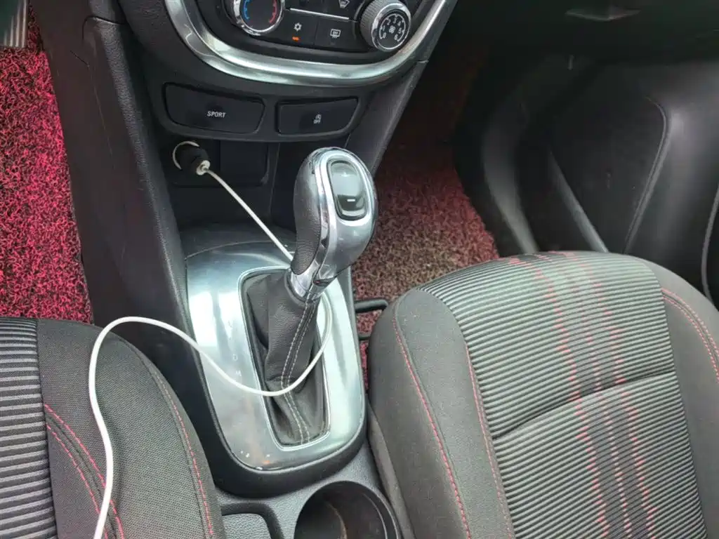 Buick Encore 2015 1.4T Automatic 2WD Urban Elite фото 14