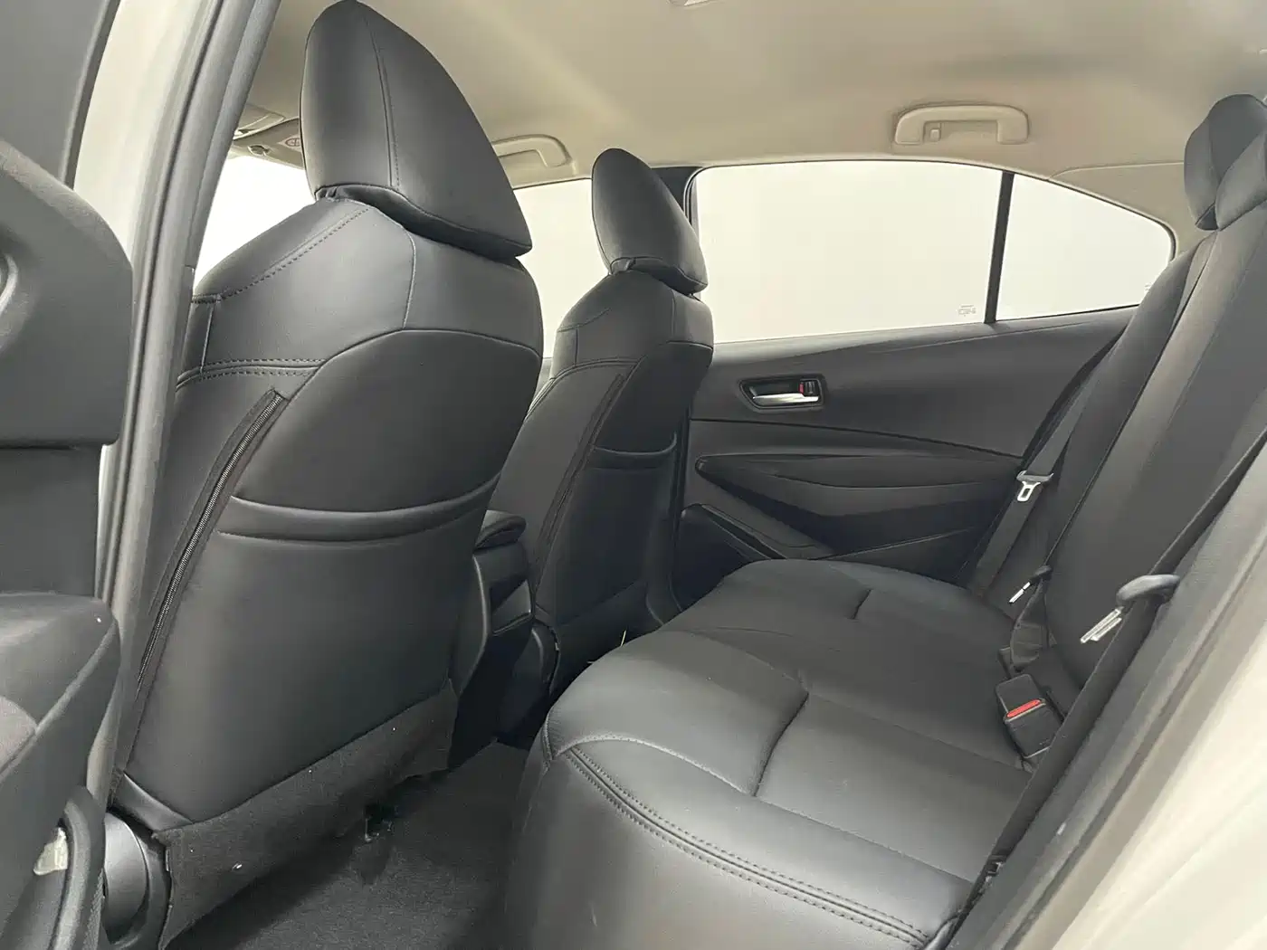 Toyota Corolla 2022 1.2T S-CVT Pioneer PLUS Edition фото 6