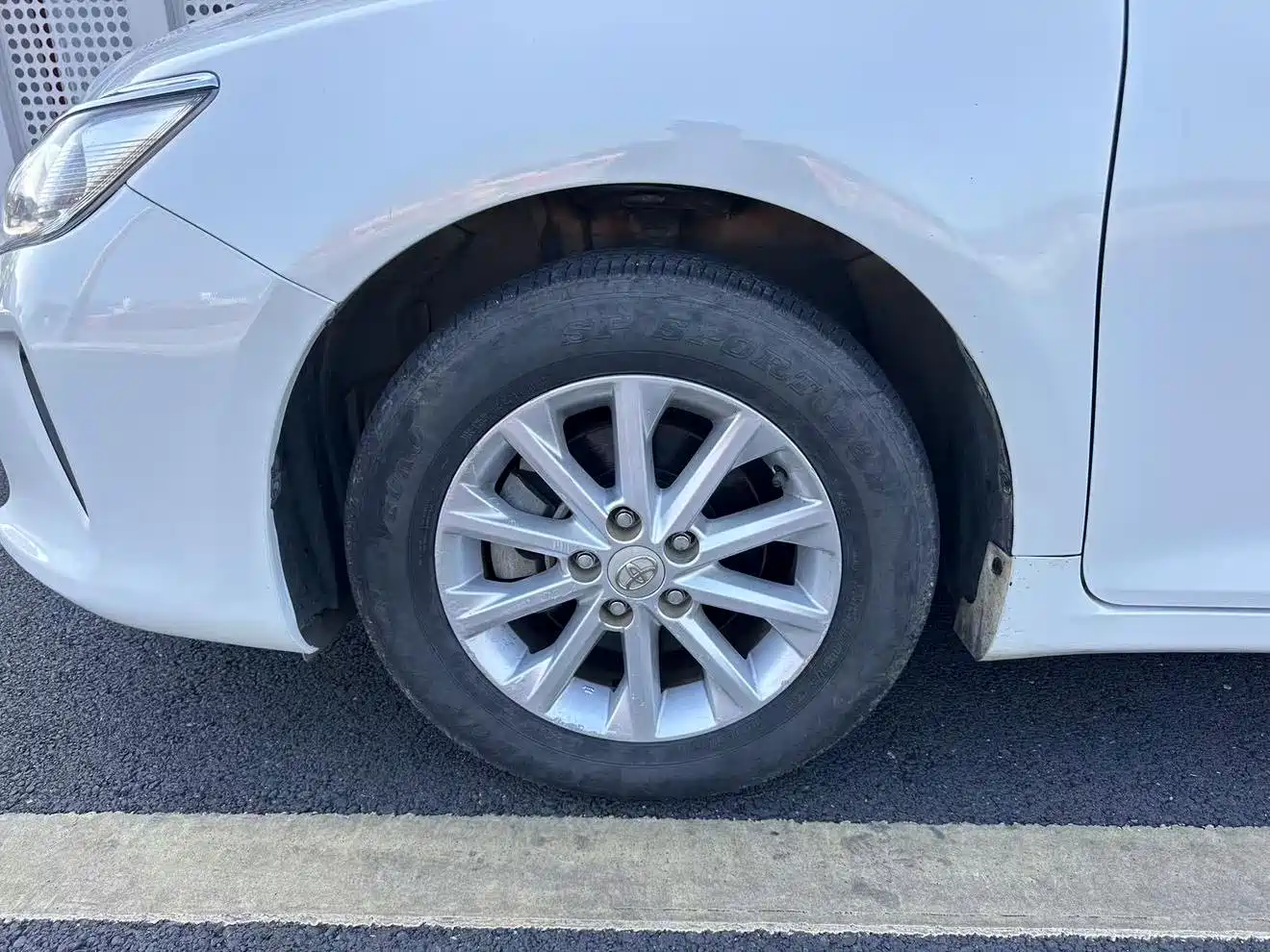 Toyota Camry 2016 2.0E 10th Anniversary Elite Edition фото 13
