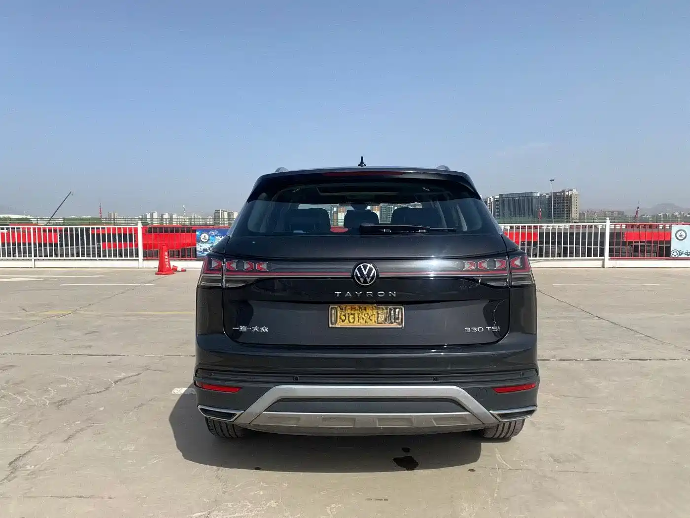 Volkswagen Tayron 2023 330TSI 2WD Luxury Plus Advanced Edition фото 4