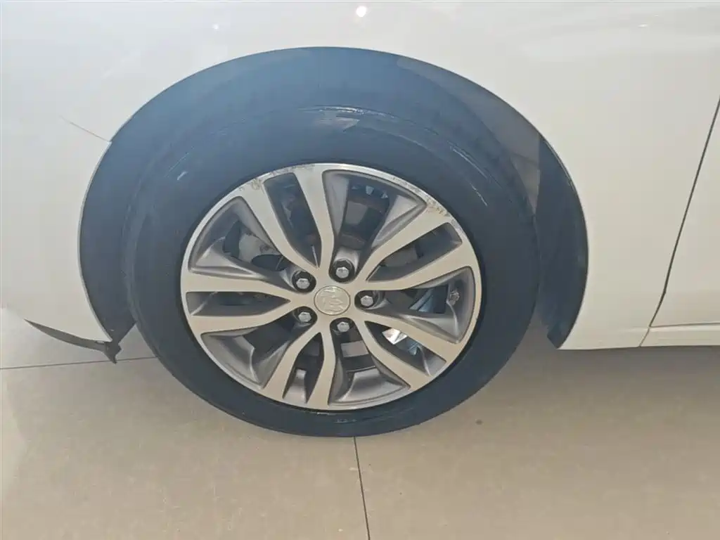 Buick Excelle 2019 18T Auto Connected Elite China VI фото 23