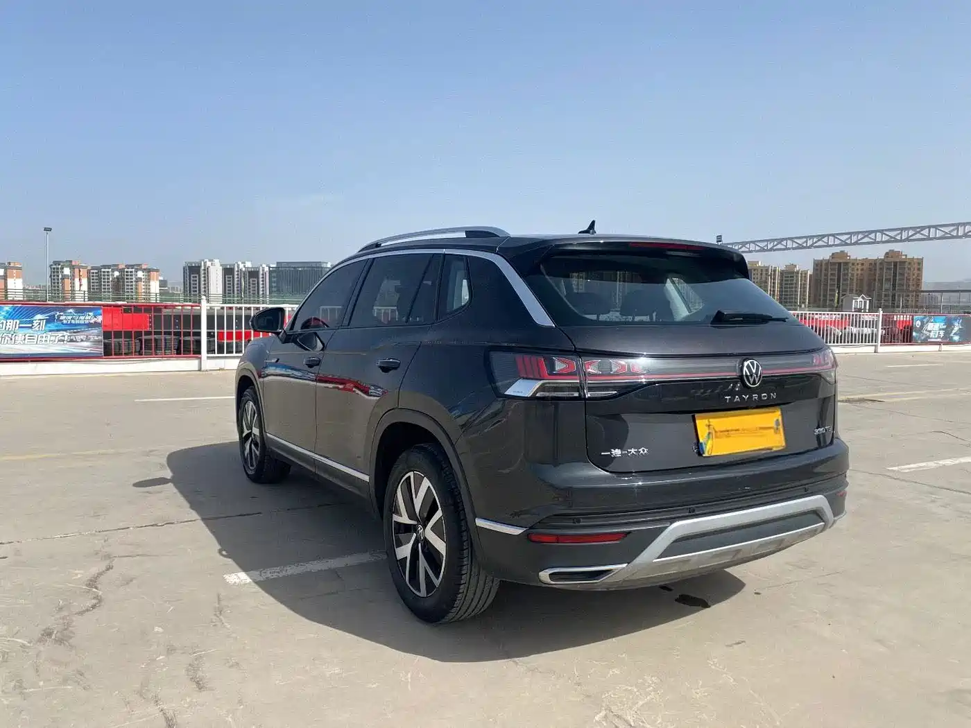Volkswagen Tayron 2023 330TSI 2WD Luxury Plus Advanced Edition фото 5