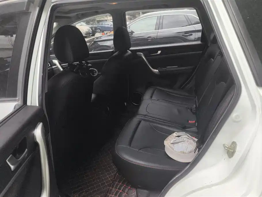 Haval M6 2018 1.5T Manual 2WD Elite фото 11