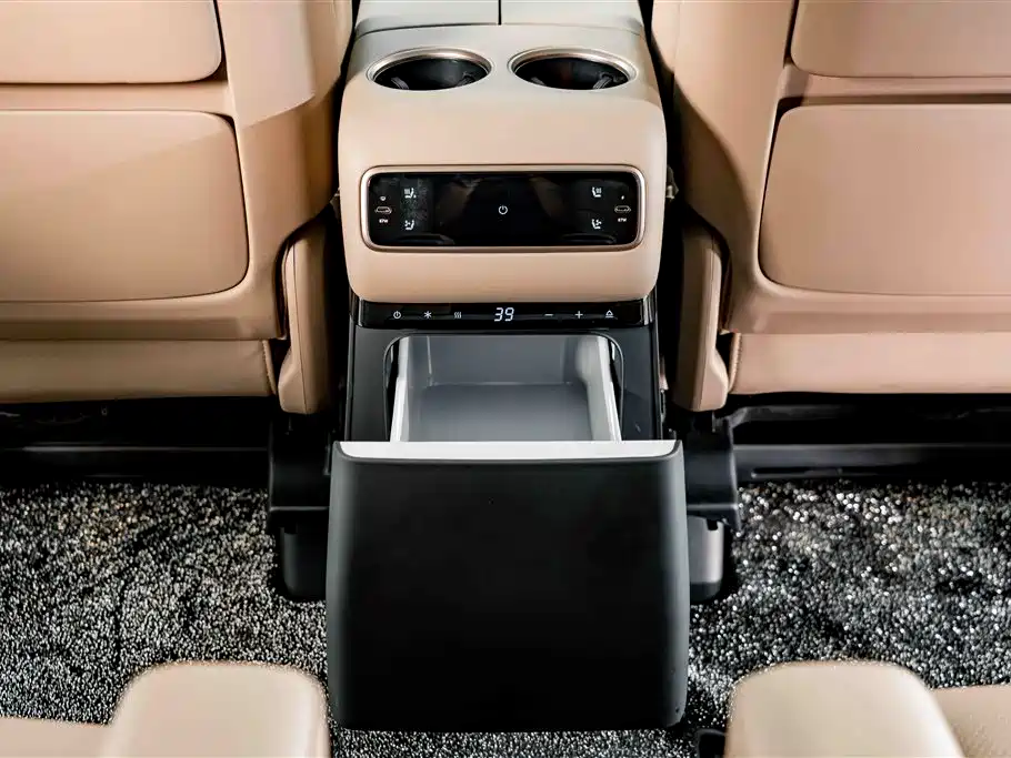 Li Auto MEGA 2025 2025 Model Home Family Special Edition