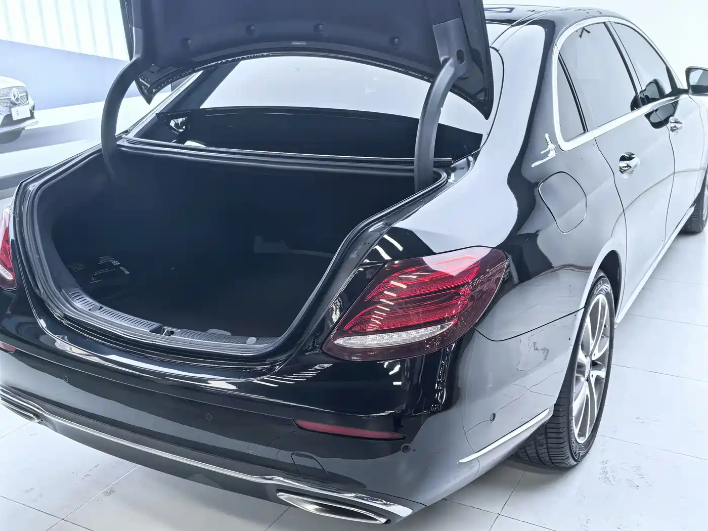 Mercedes-Benz E-Class 2019 Facelift E 300 L Fashion фото 8