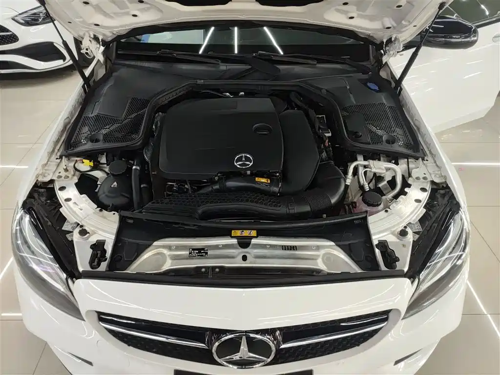 MERCEDES-BENZ CLASS C