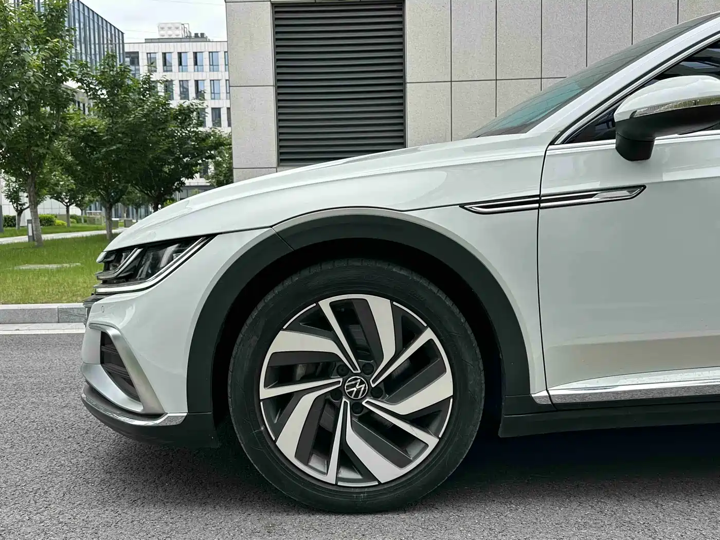 Volkswagen FAW-Volkswagen CC 2021 Shooting Brake 330TSI Hunter Edition фото 25