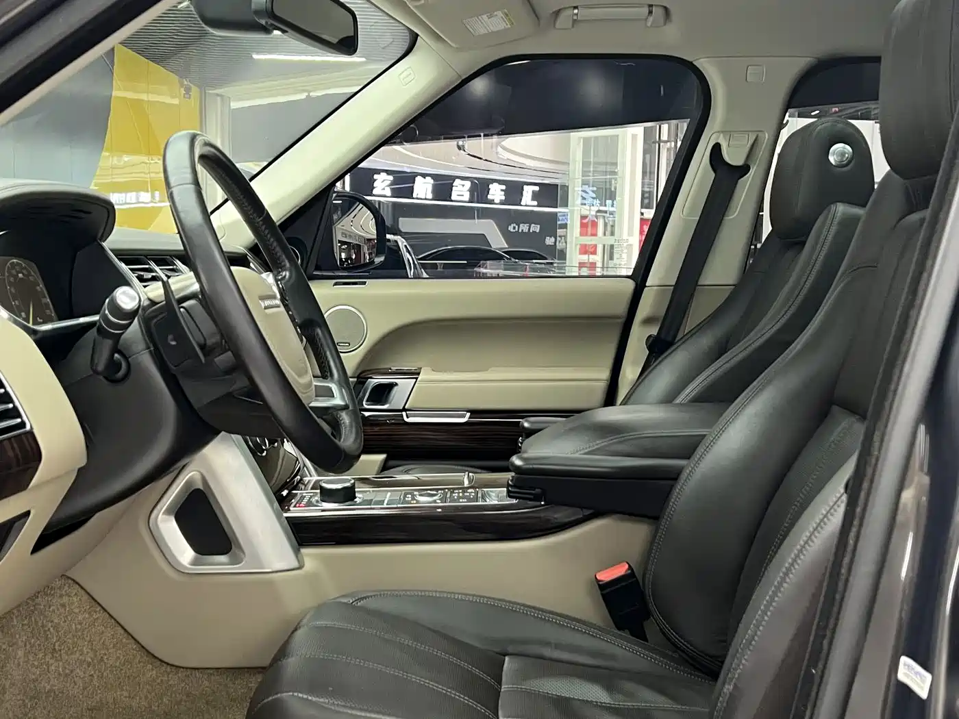 Land Rover Range Rover 2016 3.0 SC V6 Vogue фото 8