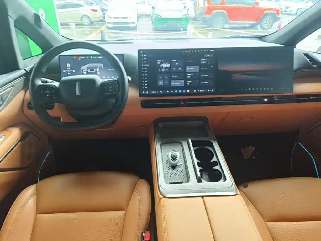 WEY Alpine 2025 2025 AWD Alpine 8