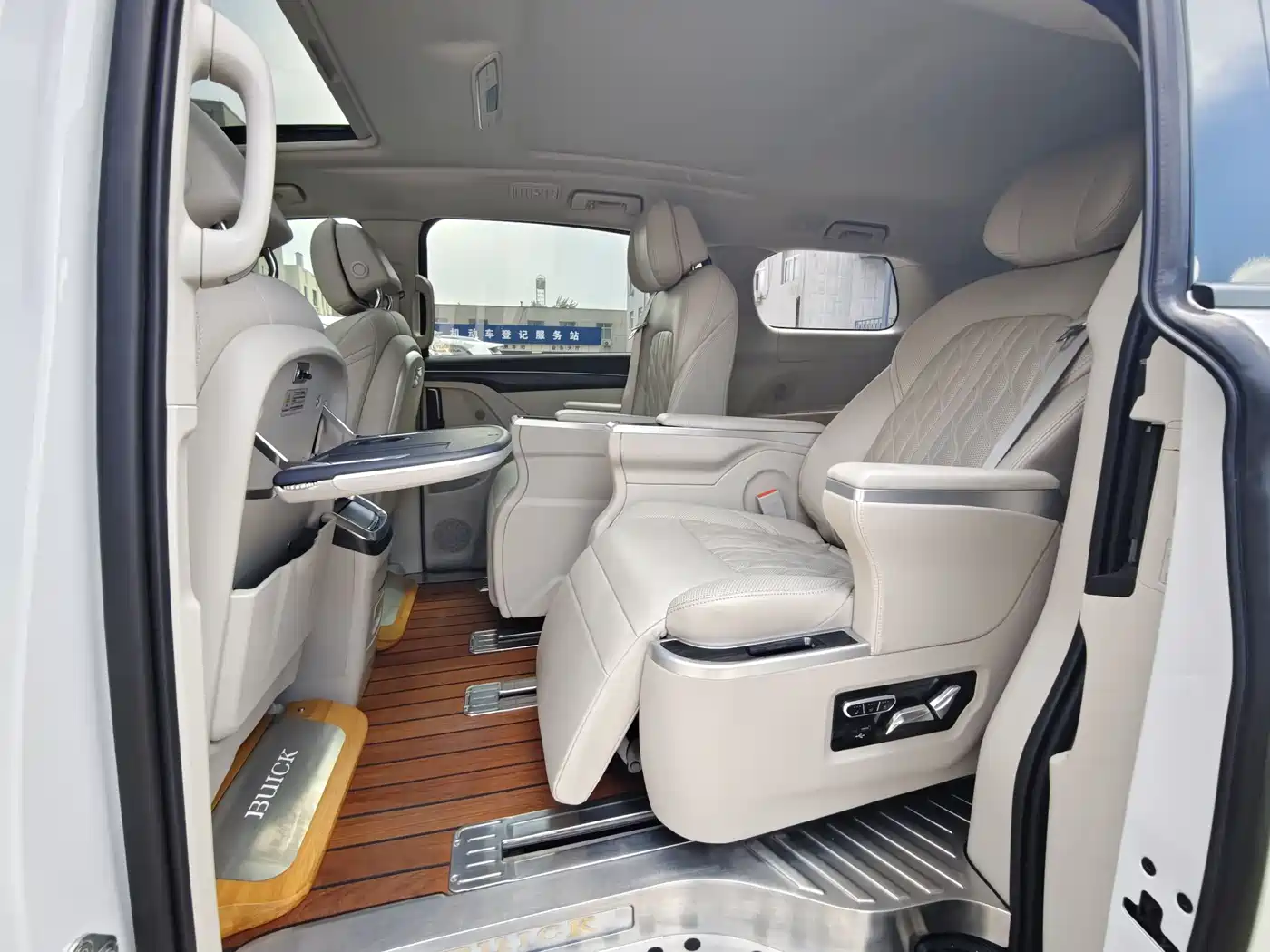BUICK GL8