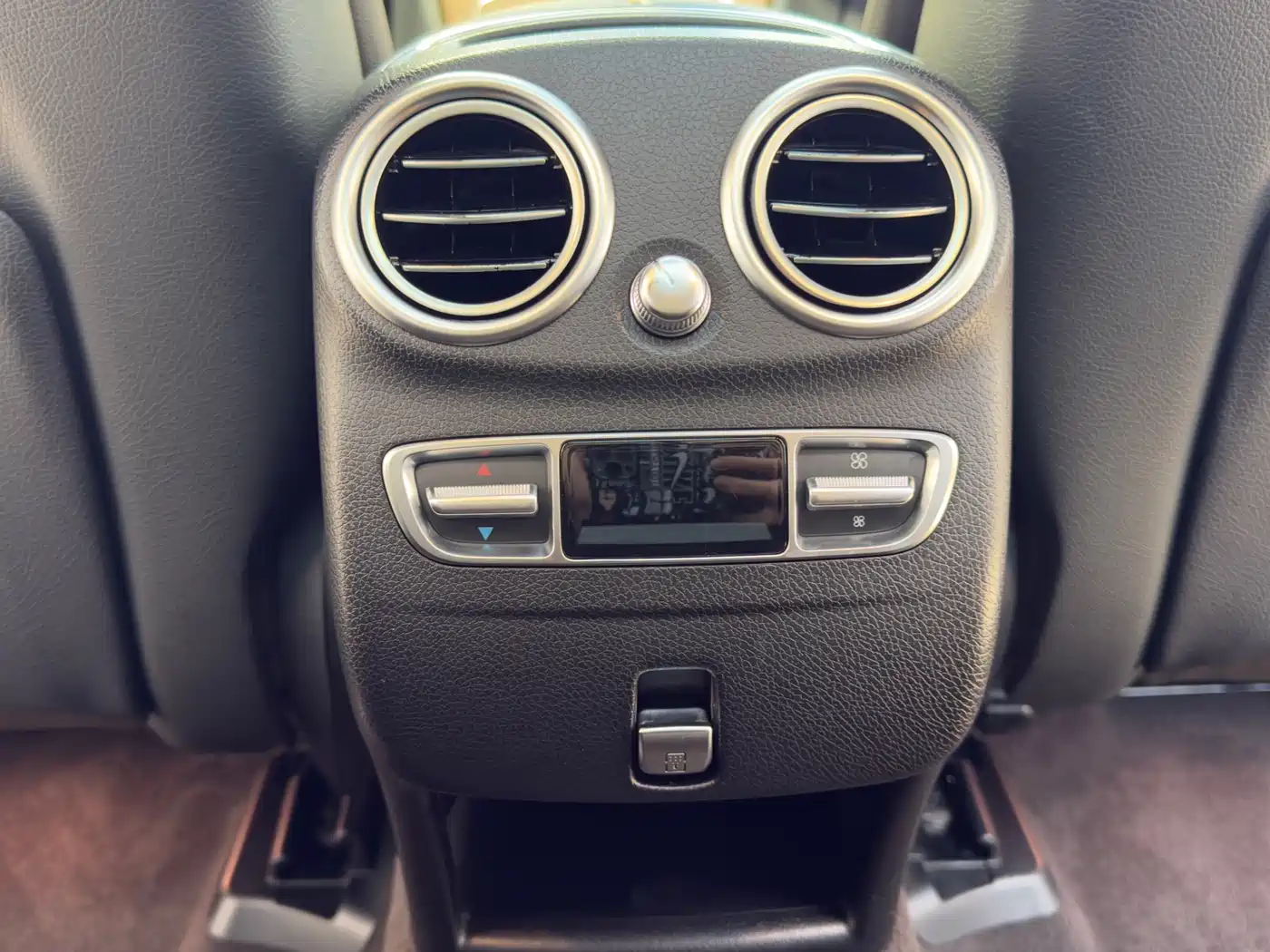 Mercedes-Benz GLC 2022 Facelift GLC 300 L 4MATIC Dynamic фото 33