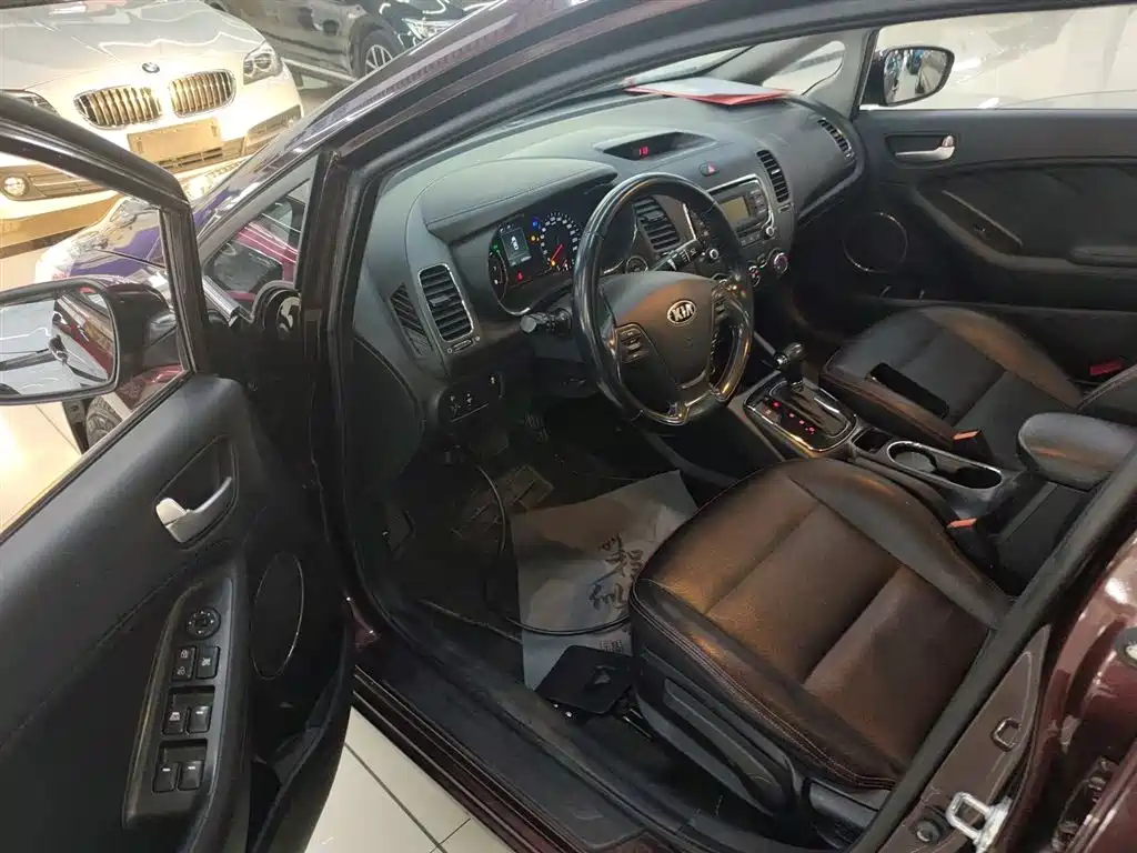 Kia K3 2016 1.6L Automatic GLS фото 12
