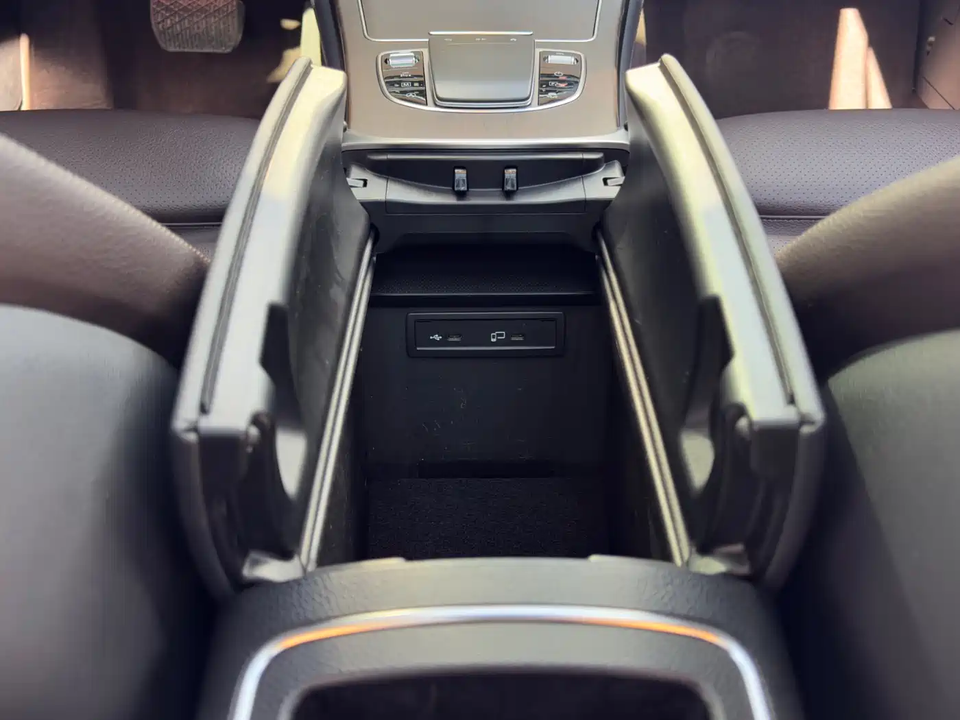 Mercedes-Benz GLC 2022 Facelift GLC 300 L 4MATIC Dynamic фото 16