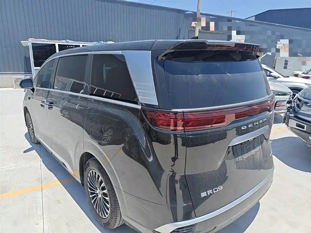 Denza D9 2025 DM-i Smart Driving Edition 1020 AWD Flagship фото 5